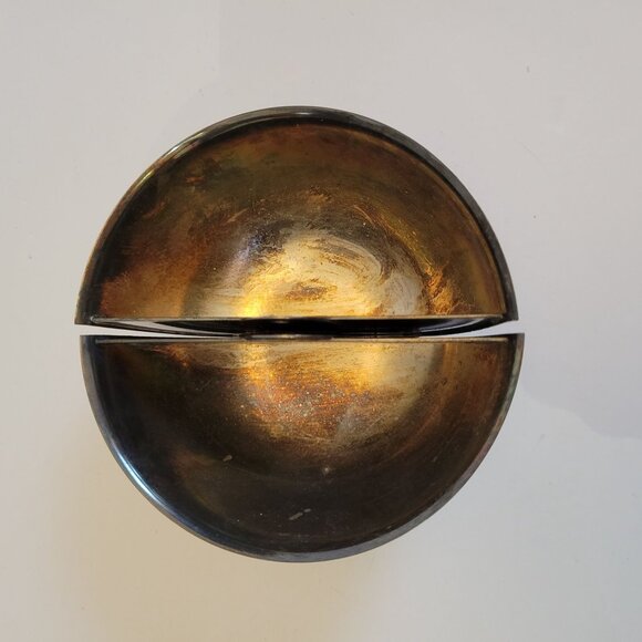 Pair Of Vintage Wm. A Rogers Silver-Plated Bowls With Patina Finish - Picture 3 of 8